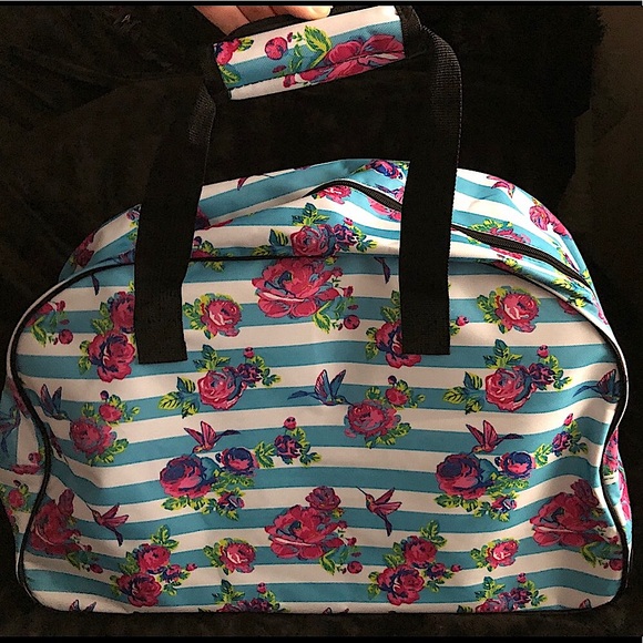$160 Betsy Johnson Carry On Duffel Roses + Stripes - Picture 2 of 16